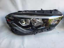 Laden Sie das Bild in den Galerie-Viewer, Frontscheinwerfer Mercedes-Benz Cla 1189062500 1189068400 LED Ein Satz Headlight SCH8470024823ge