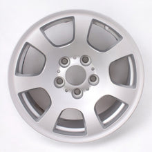 Load image into Gallery viewer, 1x Alufelge 16 Zoll 7.0&quot; 5x120 20ET Glanz Silber 6762000 BMW 1 Rim Wheel