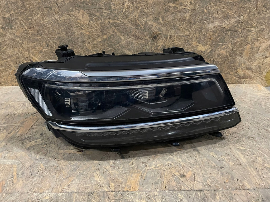 Frontscheinwerfer VW Tiguan 5NB941082D Rechts Scheinwerfer Headlight