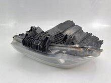 Laden Sie das Bild in den Galerie-Viewer, Frontscheinwerfer BMW 2 F46 7422574 LE13A6307030129020205 Rechts Headlight SCH1983616444co