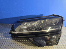 Load image into Gallery viewer, Frontscheinwerfer Skoda Karoq 57B941015F LED Ein Stück (Rechts oder Links) SCH4741387863yk