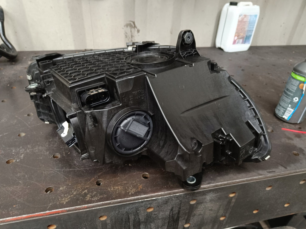Frontscheinwerfer Mercedes-Benz W206 A2069060703 LED Links Headlight SCH8962927692kn