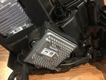 Laden Sie das Bild in den Galerie-Viewer, Frontscheinwerfer Jeep Grand Cherokee Wk2 68144709AH Links Headlight SCH5299312490yg