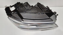 Load image into Gallery viewer, Frontscheinwerfer VW Tiguan 5NB941082D Rechts Scheinwerfer Headlight