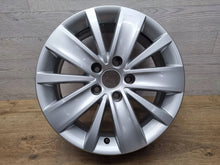 Laden Sie das Bild in den Galerie-Viewer, 1x Alufelge 16 Zoll 6.5&quot; 5x112 30ET 7N0601025K VW Sharan Rim Wheel