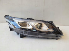 Laden Sie das Bild in den Galerie-Viewer, Frontscheinwerfer Mitsubishi Eclipse Cross 01739173916 Rechts Headlight