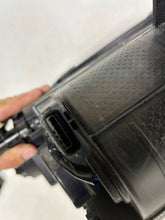 Load image into Gallery viewer, Frontscheinwerfer Dacia Spring 260607303R Rechts Scheinwerfer Headlight