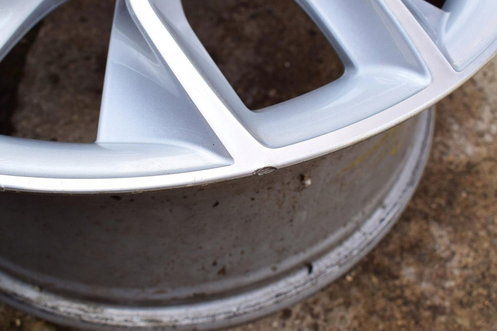 1x Alufelge 19 Zoll 8.0" 5x112 45ET Glanz Silber 57A601025G Skoda Karoq