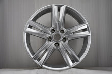 Load image into Gallery viewer, 1x Alufelge 18 Zoll 7.0" 5x112 45ET Glanz Silber 575601025AD Seat Rim Wheel FEL6549207083ir