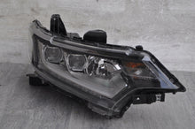 Laden Sie das Bild in den Galerie-Viewer, Frontscheinwerfer Mitsubishi Outlander III 8301C8-64 LED Rechts Headlight