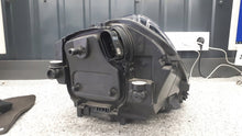 Laden Sie das Bild in den Galerie-Viewer, Frontscheinwerfer Porsche Macan 95B941010BB Rechts Scheinwerfer Headlight SCH5608001515fs