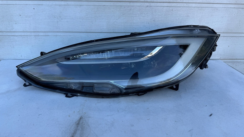 Frontscheinwerfer Tesla Model S 1065045-00-B Ein Stück (Rechts oder Links)