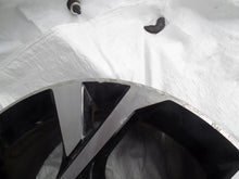 Load image into Gallery viewer, 1x Alufelge 18 Zoll 8.0&quot; 5x114.3 52ET 52910-J9800 Hyundai Tucson Rim Wheel