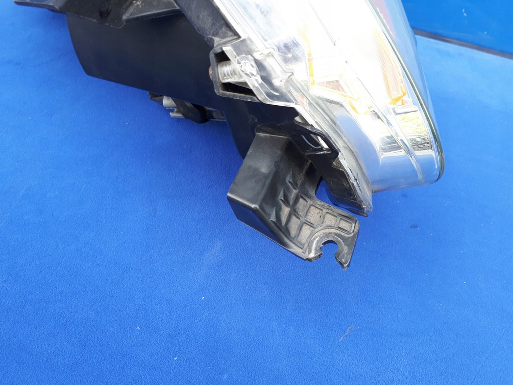 Frontscheinwerfer Mitsubishi L200 Links Scheinwerfer Headlight