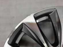 Load image into Gallery viewer, 1x Alufelge 18 Zoll 7.5" 5x120 45ET Glanz Grau 6796216 BMW 1 F21 F23 F20 Mg FEL2806002465eb