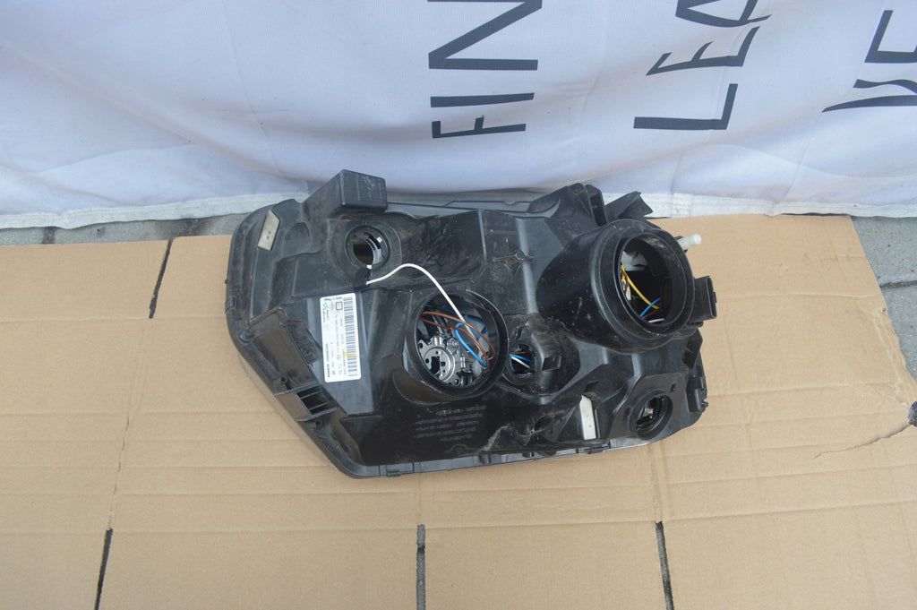 Frontscheinwerfer Dacia Duster 260608209R Links Scheinwerfer Headlight