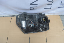 Laden Sie das Bild in den Galerie-Viewer, Frontscheinwerfer Dacia Duster 260608209R Links Scheinwerfer Headlight