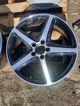 Load image into Gallery viewer, 1x Alufelge 18 Zoll 9.5&quot; 5x120 A2134011502 Mercedes-Benz Cls Amg Rim Wheel