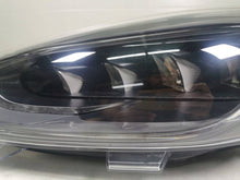 Laden Sie das Bild in den Galerie-Viewer, Frontscheinwerfer Ford Fiesta I H1BB13E015CF Links Scheinwerfer Headlight SCH1802570382er