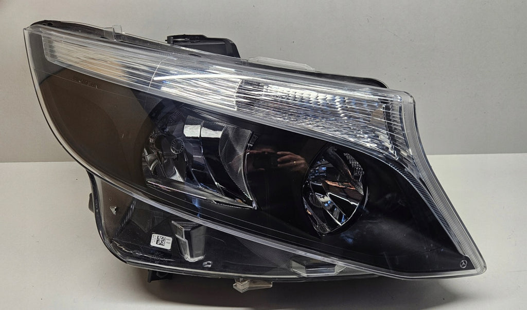 Frontscheinwerfer Mercedes-Benz Vito W447 A4479067800 Rechts Headlight SCH9401555325fb