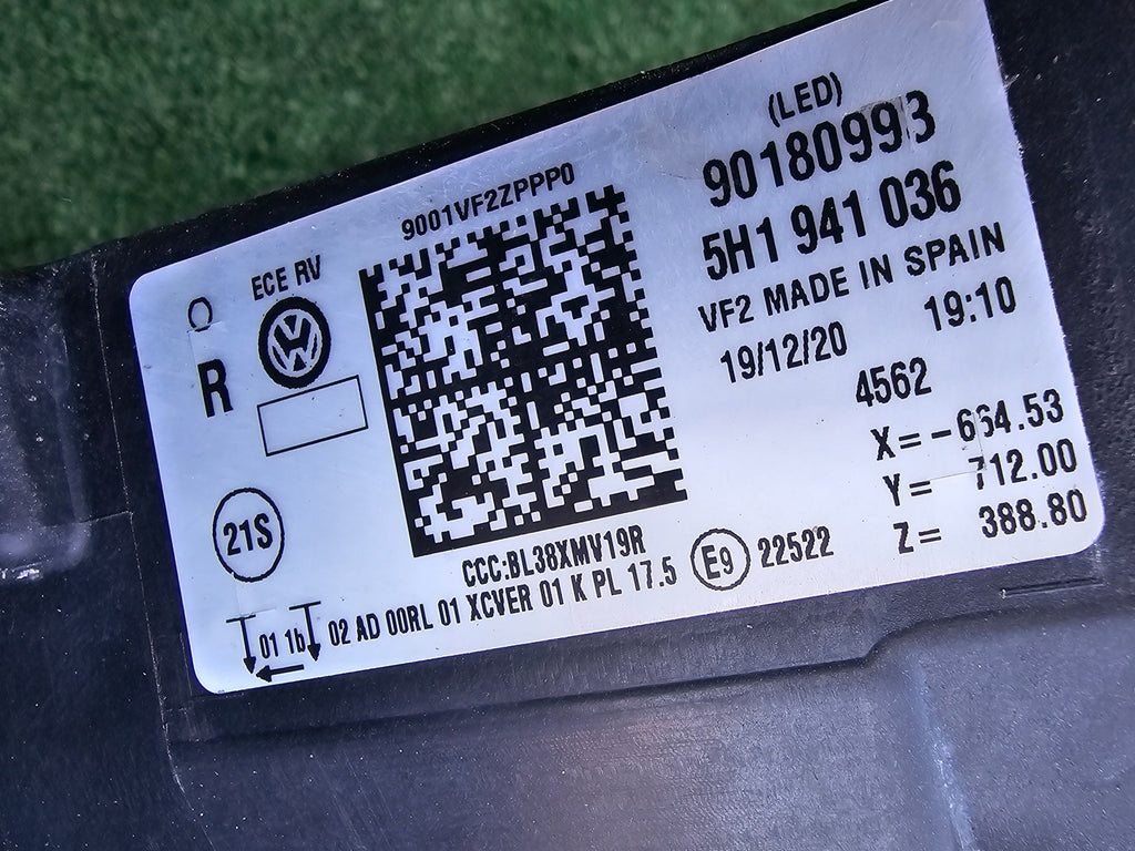 Frontscheinwerfer VW Golf VIII 5H1941036 Full LED Rechts Scheinwerfer Headlight SCH7454943253zs