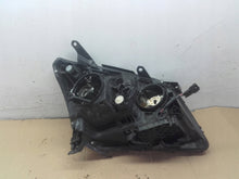 Laden Sie das Bild in den Galerie-Viewer, Frontscheinwerfer Toyota Avensis Links Scheinwerfer Headlight SCH6840407830ov