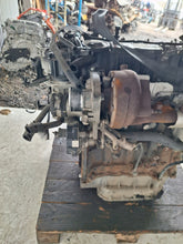 Laden Sie das Bild in den Galerie-Viewer, Motor Kia Sportage D4HA 2.0 CRDI 135PS Diesel Engine Unkomplett