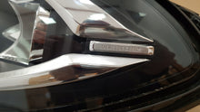 Laden Sie das Bild in den Galerie-Viewer, Frontscheinwerfer Mercedes-Benz W246 A2468205361 Links Scheinwerfer Headlight SCH1400998064zv