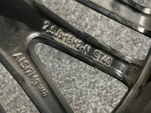 Load image into Gallery viewer, 1x Alufelge 18 Zoll 7.5&quot; 5x112 40ET Glanz A2064014900 Mercedes-Benz W206