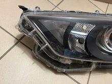 Load image into Gallery viewer, Frontscheinwerfer Toyota 4 Yaris Links Scheinwerfer Headlight