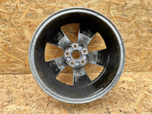 Laden Sie das Bild in den Galerie-Viewer, 1x Alufelge 17 Zoll 6.5&quot; 5x112 38ET 565601025J Skoda Kodiaq Rim Wheel