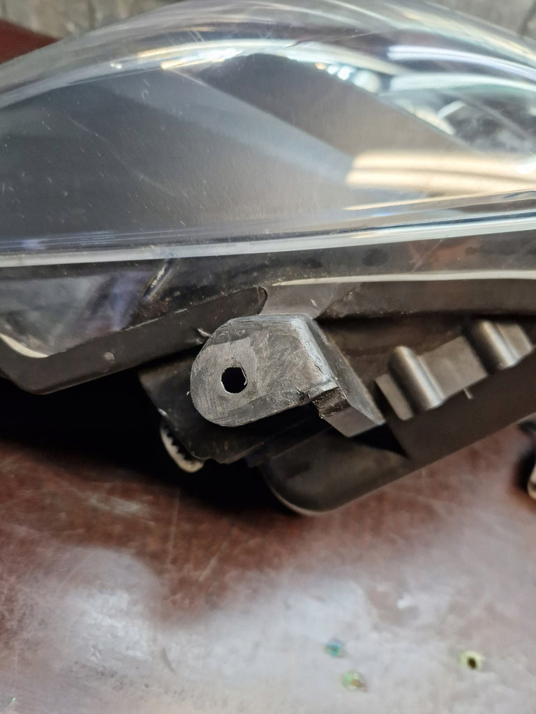 Frontscheinwerfer Toyota Yaris LED Ein Satz Scheinwerfer Headlight