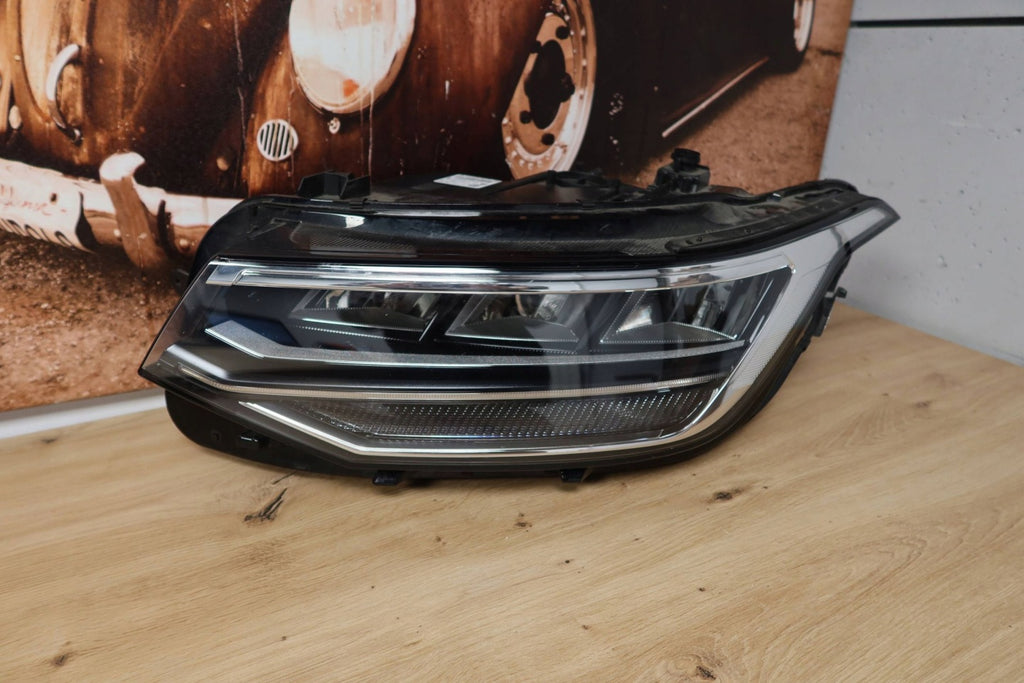 Frontscheinwerfer VW Tiguan 5NB941035G Links Scheinwerfer Headlight SCH8150793424xj