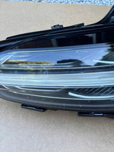 Load image into Gallery viewer, Frontscheinwerfer Volvo S60 V60 II 22025905 Links Scheinwerfer Headlight SCH8262805930ll