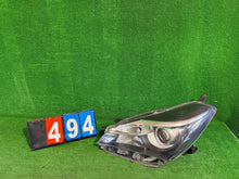 Laden Sie das Bild in den Galerie-Viewer, Frontscheinwerfer Toyota Yaris Links Scheinwerfer Headlight SCH5817907781qr
