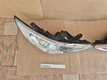 Laden Sie das Bild in den Galerie-Viewer, Frontscheinwerfer Hyundai Sonata 92102-3Q000 92101-3Q000 Ein Satz Headlight SCH7959119484bu