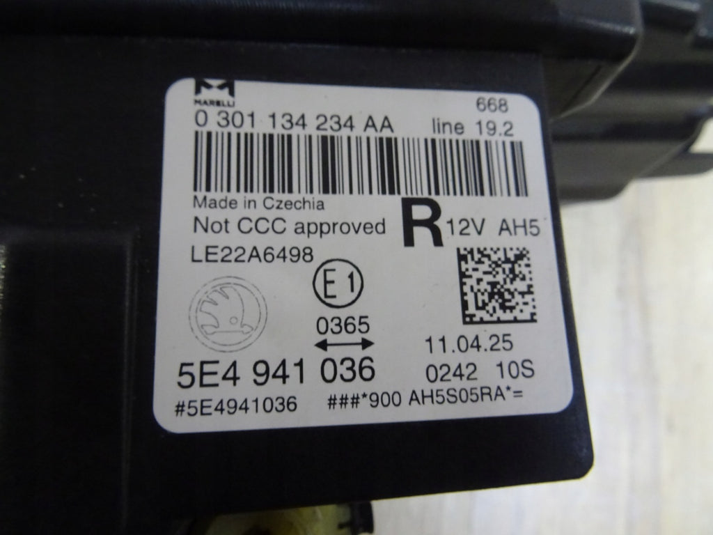 Frontscheinwerfer Skoda Octavia IV 5E4941036 LED Rechts Scheinwerfer Headlight SCH6333789580pq