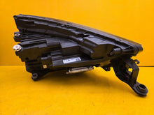 Laden Sie das Bild in den Galerie-Viewer, Frontscheinwerfer Skoda Kamiq 656941015C LED Links Scheinwerfer Headlight SCH2307438611bf