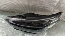 Laden Sie das Bild in den Galerie-Viewer, Frontscheinwerfer Hyundai I30 G4921-13010 Links Scheinwerfer Headlight