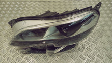 Laden Sie das Bild in den Galerie-Viewer, Frontscheinwerfer Peugeot Expert Traveller 1616143780-00 Xenon Links Headlight SCH1915972446tg