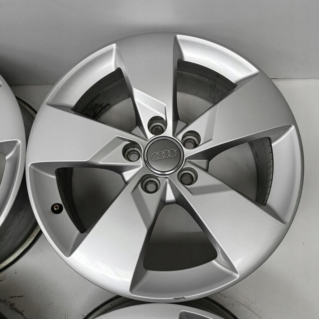 4x Alufelge 17 Zoll 7.0" 5x112 47ET Glanz Silber 8S0601025J Audi Tt Rim Wheel FEL1913182943nc