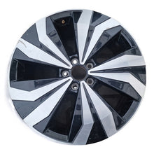 Laden Sie das Bild in den Galerie-Viewer, 1x Alufelge 17 Zoll 6.5&quot; 5x100 39ET Glanz Silber 2GM601025E Mg T Cross T-Cross