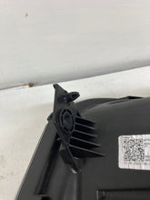 Laden Sie das Bild in den Galerie-Viewer, Frontscheinwerfer Hyundai Getz 921-61120 Ein Stück (Rechts oder Links) Headlight