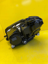Laden Sie das Bild in den Galerie-Viewer, Frontscheinwerfer Mercedes-Benz W213 A2139060210 LED Rechts Headlight SCH8121780131se