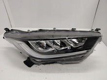 Laden Sie das Bild in den Galerie-Viewer, Frontscheinwerfer Toyota Yaris Rechts Scheinwerfer Headlight SCH3690970695ns