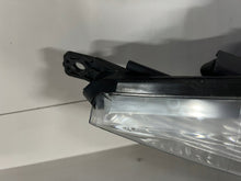 Laden Sie das Bild in den Galerie-Viewer, Frontscheinwerfer Kia Venga 1P921-02000 LED Rechts Scheinwerfer Headlight