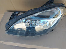 Laden Sie das Bild in den Galerie-Viewer, Frontscheinwerfer Mercedes-Benz W246 A2469200161 LED Links Headlight