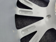 Load image into Gallery viewer, 1x Alufelge 18 Zoll 7.0&quot; 5x114.3 50ET PW457-10000 Toyota C-Hr Rim Wheel