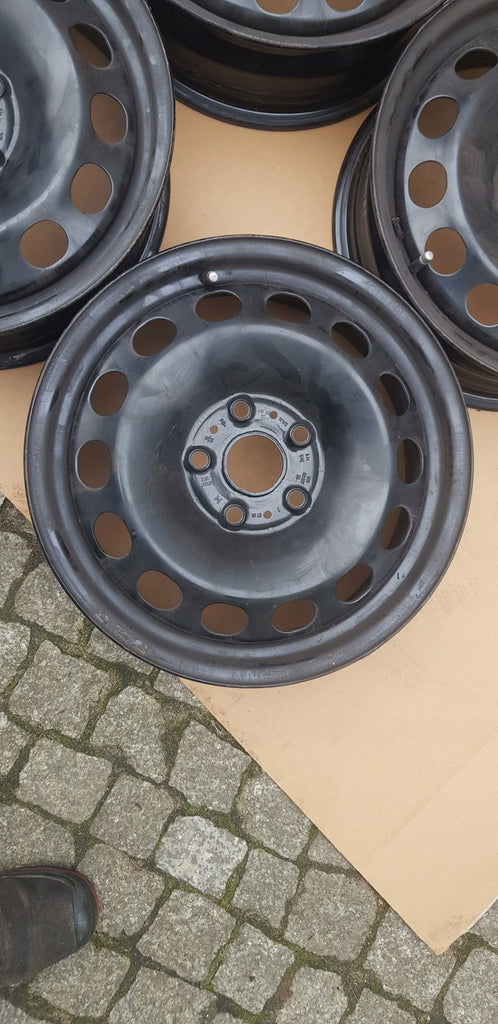 4x Alufelge 16 Zoll 6.0" 5x112 5Q0601027 Skoda Golf Vii Rim Wheel
