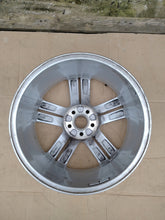 Load image into Gallery viewer, 1x Alufelge 17 Zoll 7.0&quot; 5x100 46ET Matt Silber 6R0601025AA VW Polo Rim Wheel